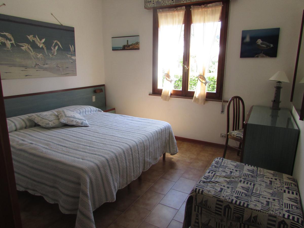 Il Mandorlo Lacona